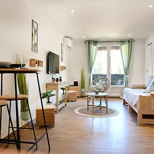 Design , Fréjus Francia